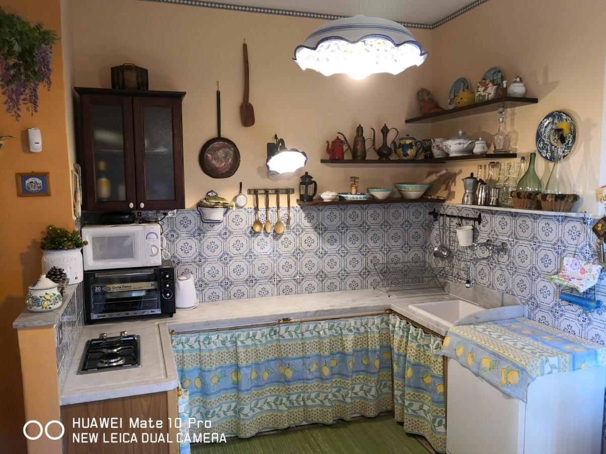 Villa Feudo Algerazzi Zafferana Etnea Exterior foto