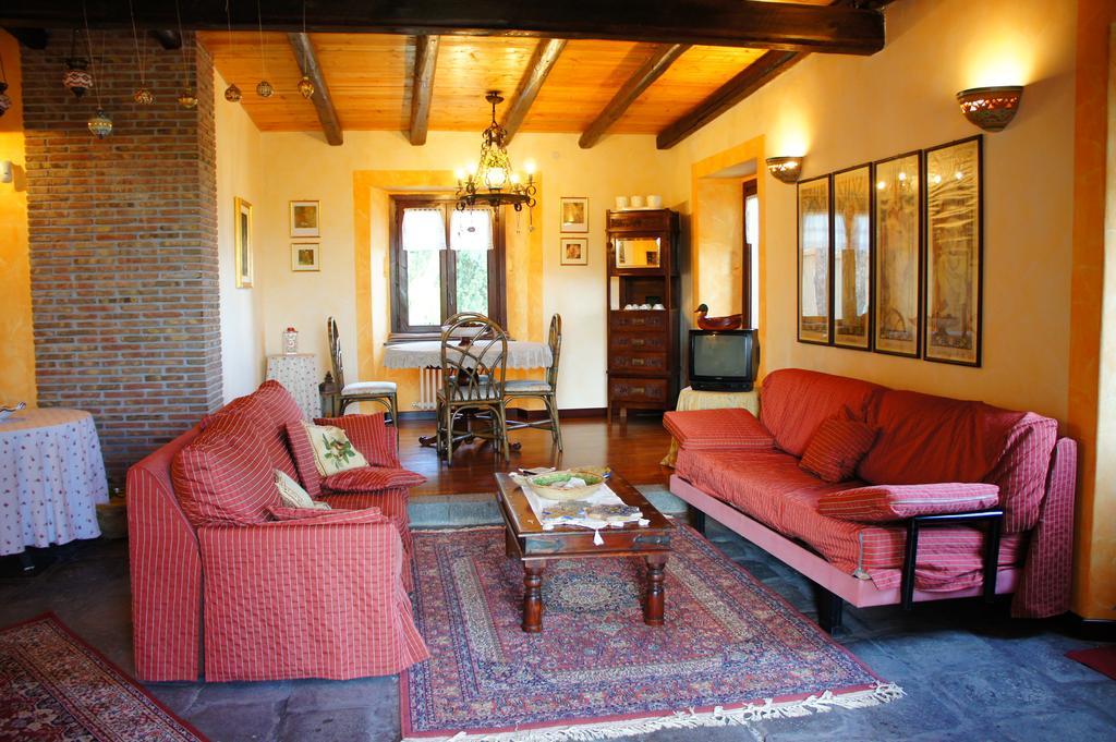 Villa Feudo Algerazzi Zafferana Etnea Habitación foto