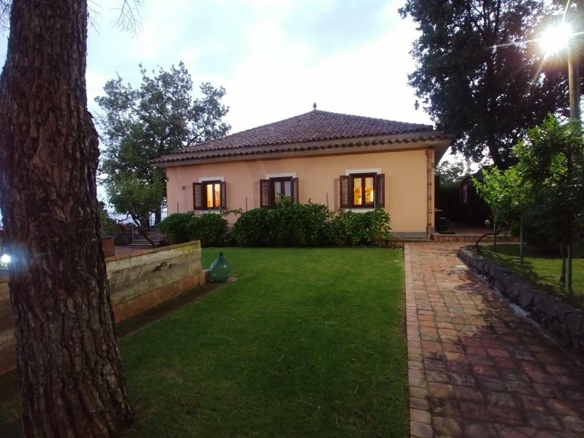 Villa Feudo Algerazzi Zafferana Etnea Exterior foto